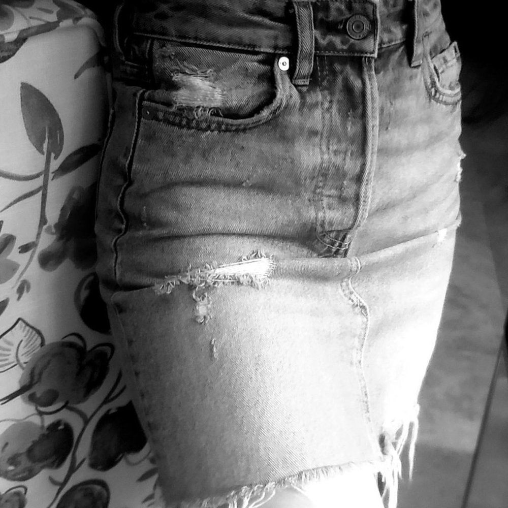 &DENIM Grunge Distressed Mini Jean Pencil Skirt